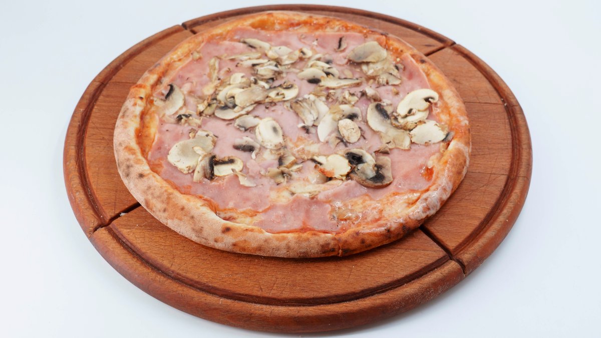 Capricciosa pizza 32cm