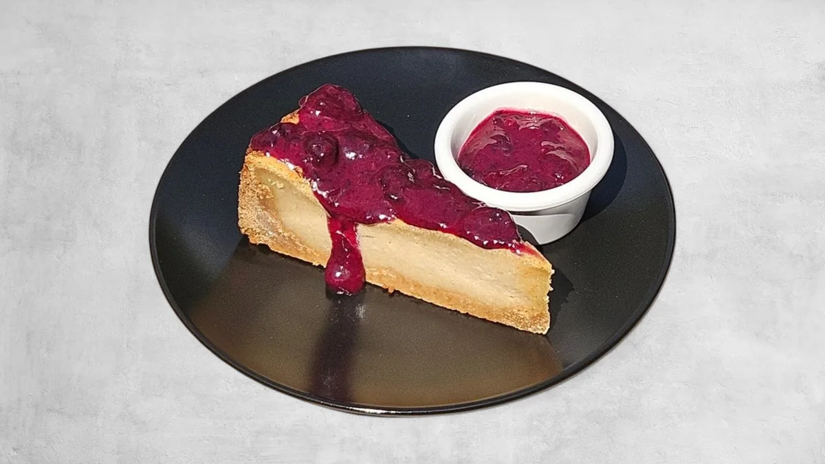 Borovnica cheesecake