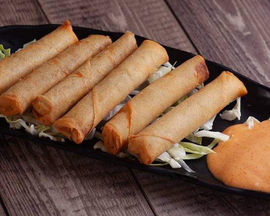 Lumpia (6pc)