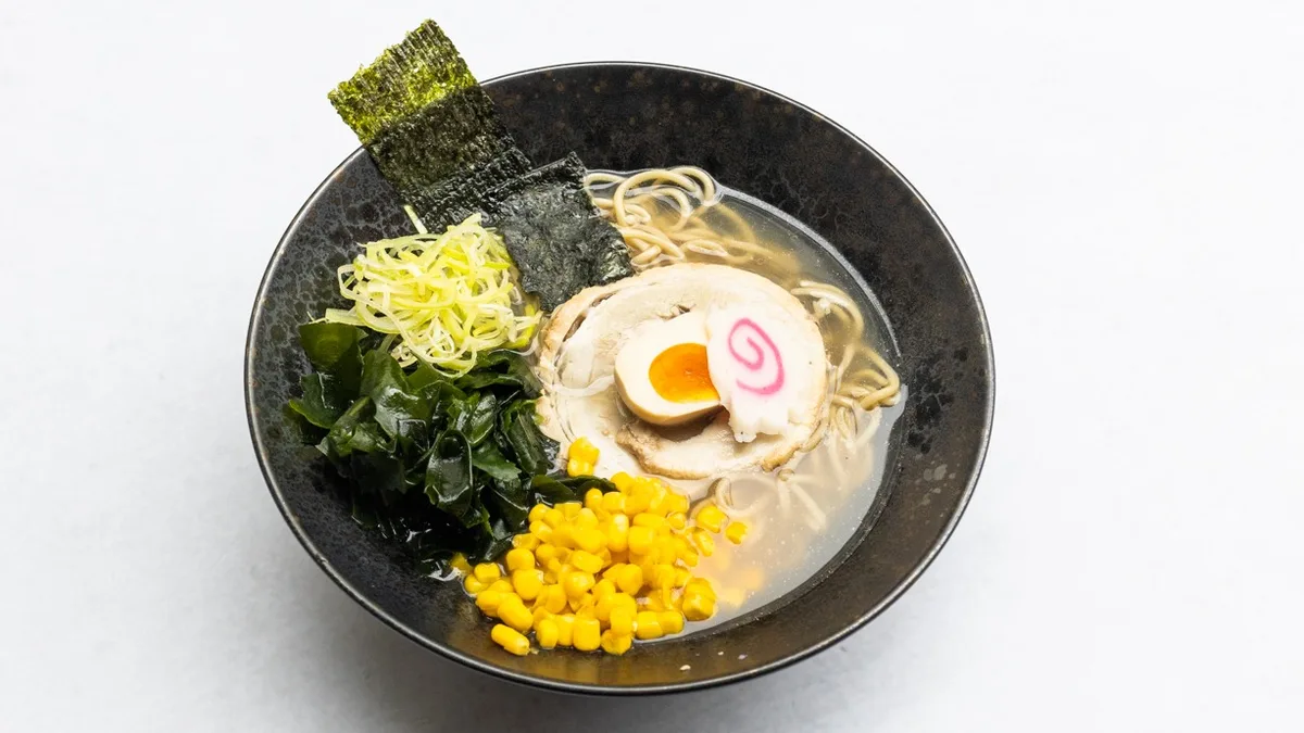 Shoyu mesni ramen