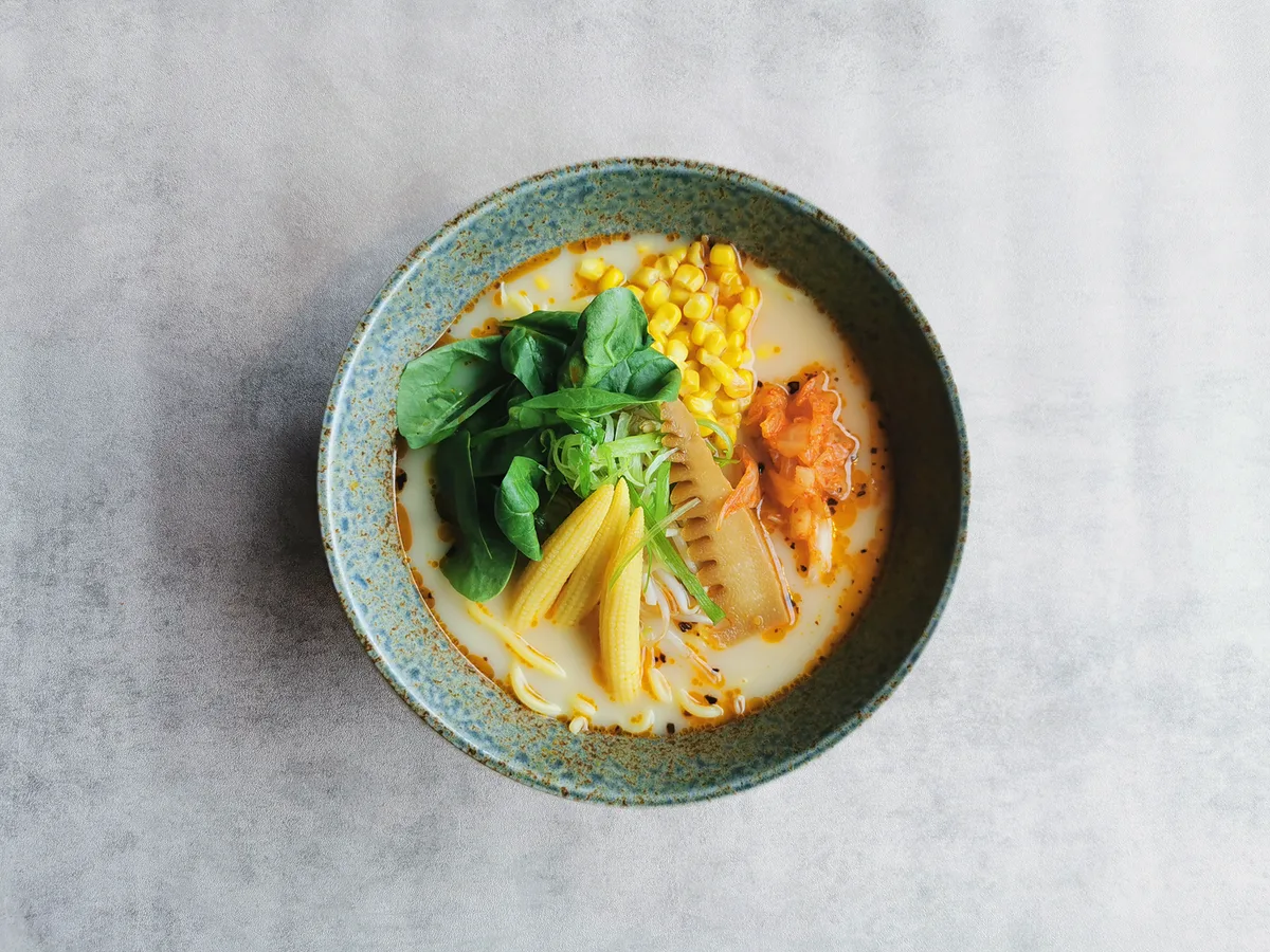 6. Vegan kimchi ramen (halal) (V, VG)