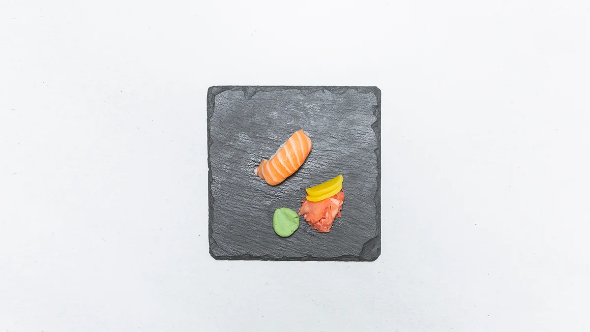 Salmon nigiri