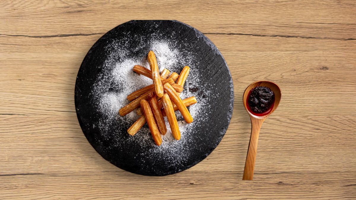 Churros áfonyalekvárral 12 db