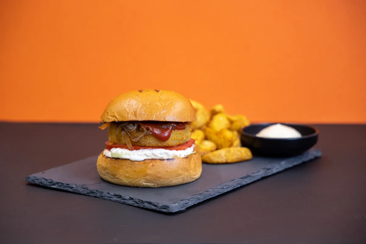 Burger με Μπιφτέκι Λαχανικών