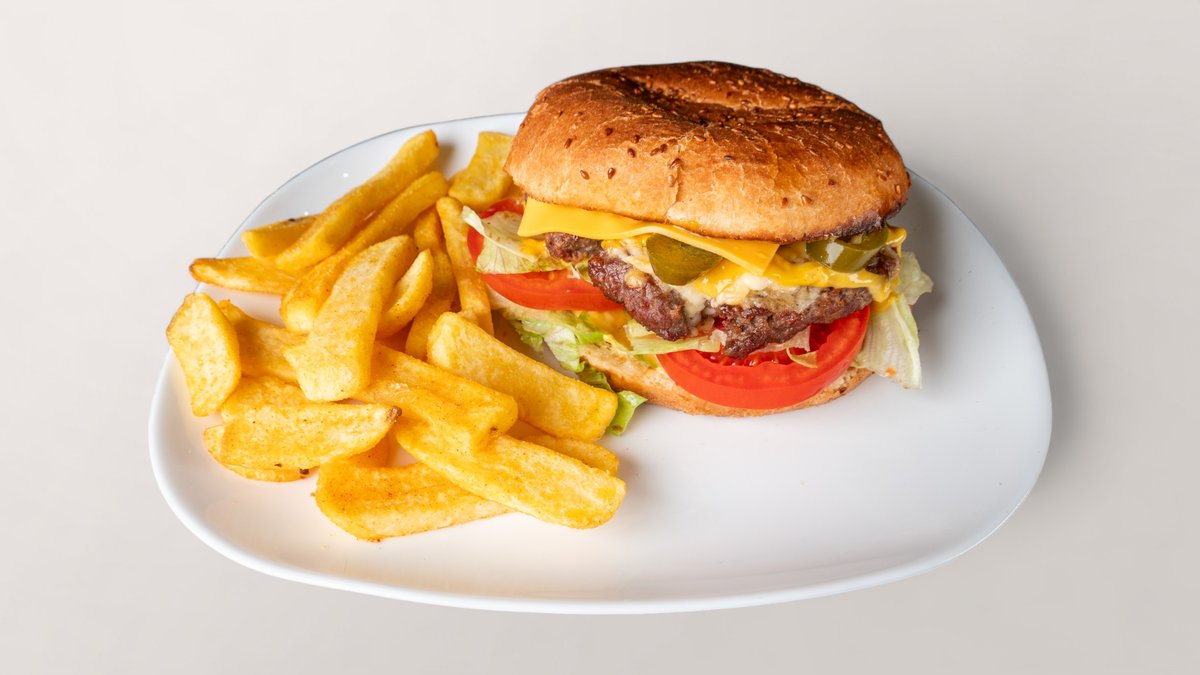 G22. Chili-Cheeseburger Menu