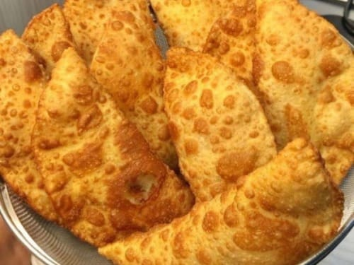 3 Pastel De Feira De Frango E Catupiry