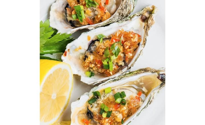 A6.Steamed Oyster(12)
