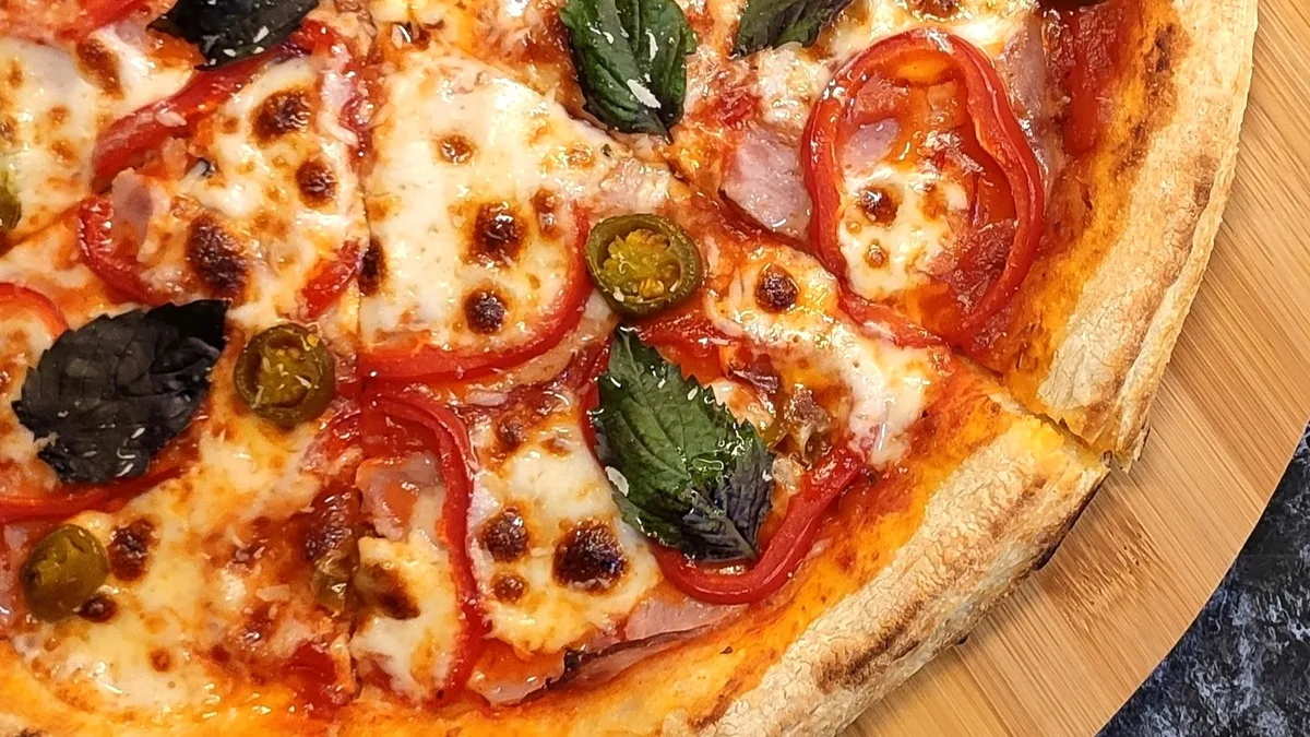 Red Hot Pizza