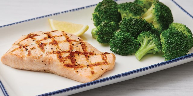 Wood-Grilled Atlantic Salmon Boxed Lunch