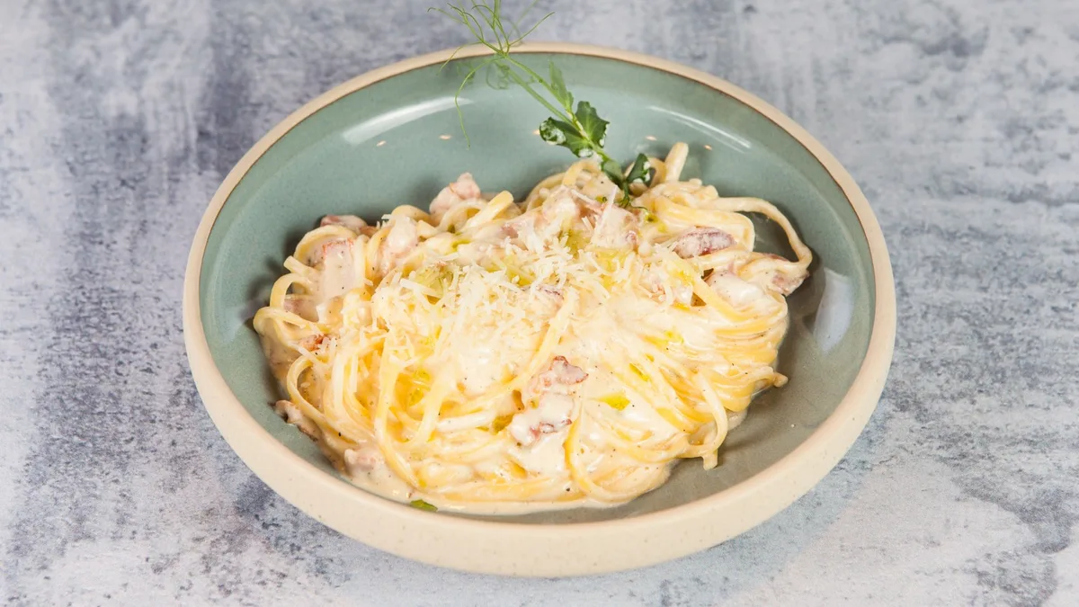 Lingvini carbonara