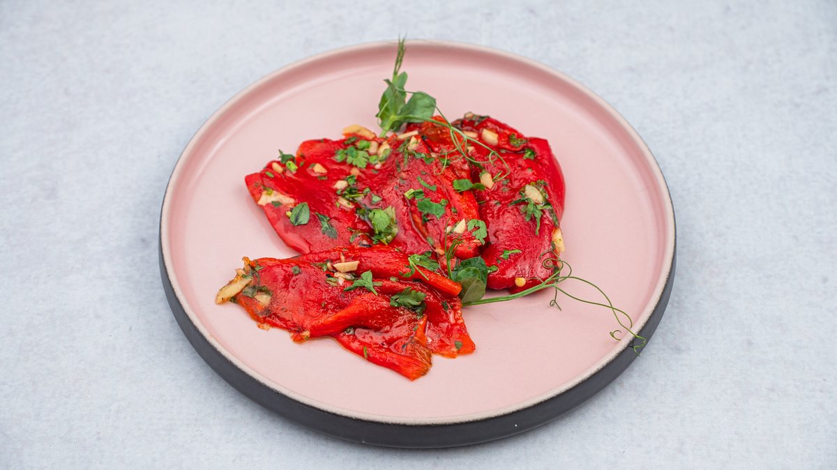 Salata od pečene paprike
