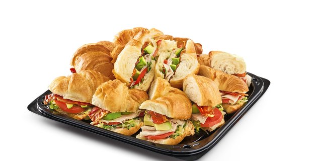 BLTA Croissant Sandwichces