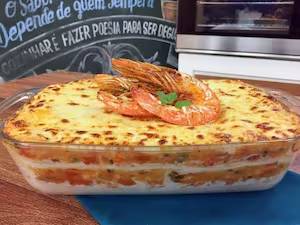Lasanha de Carne com Camarão para 1 Pessoas com Guaraná