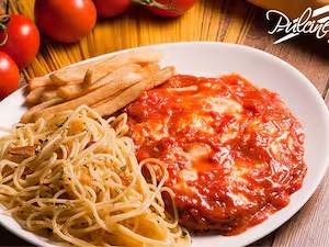 Parmegiana de Carne com Batata Fritas para 3 Pessoas