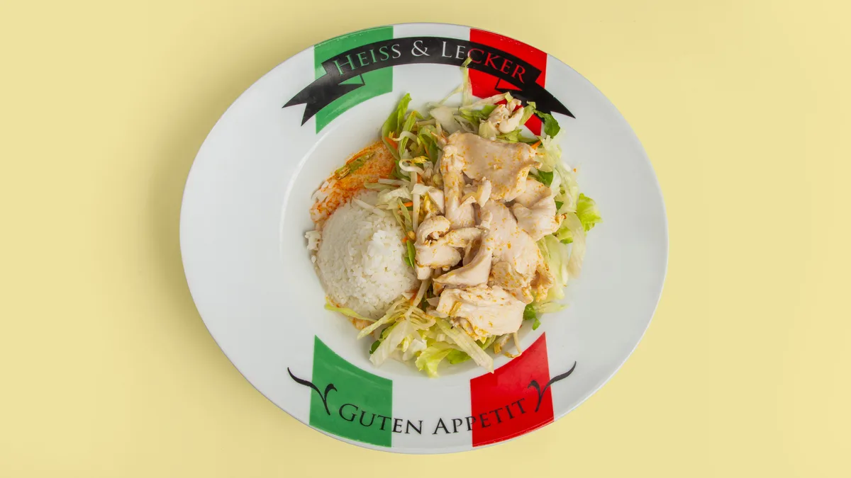 M6. Red Curry Chicken