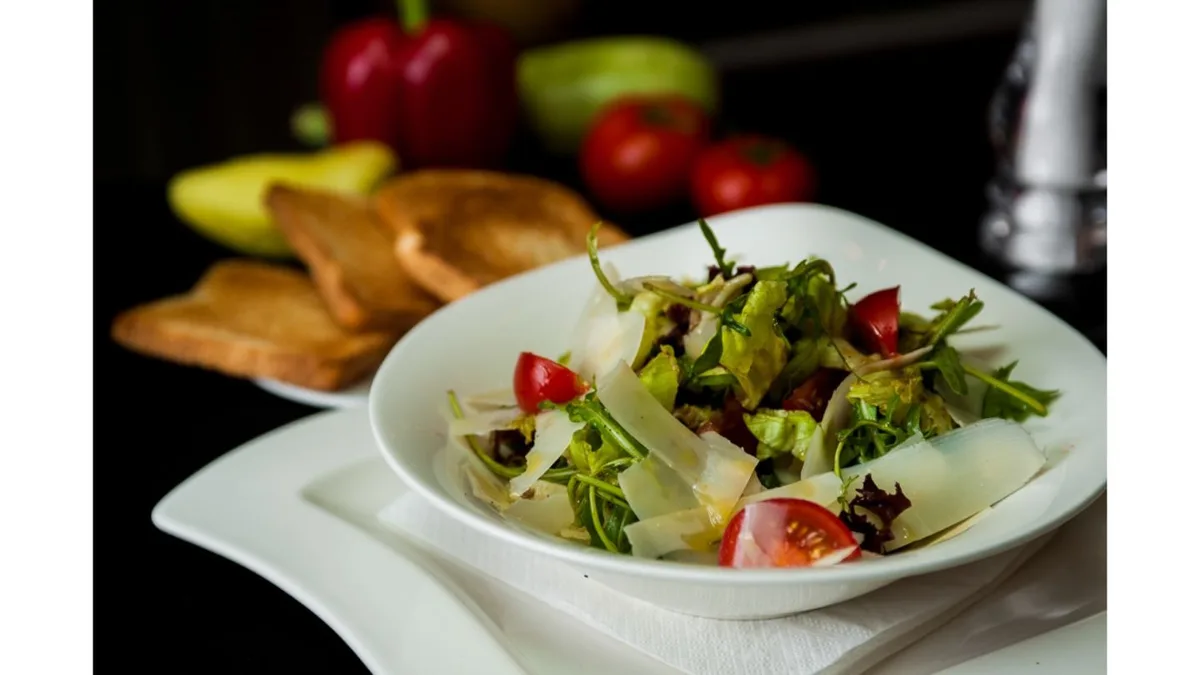 Mix salata sa grana padanom