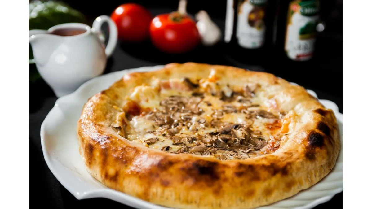Pizza Favorit / srednja - 26cm