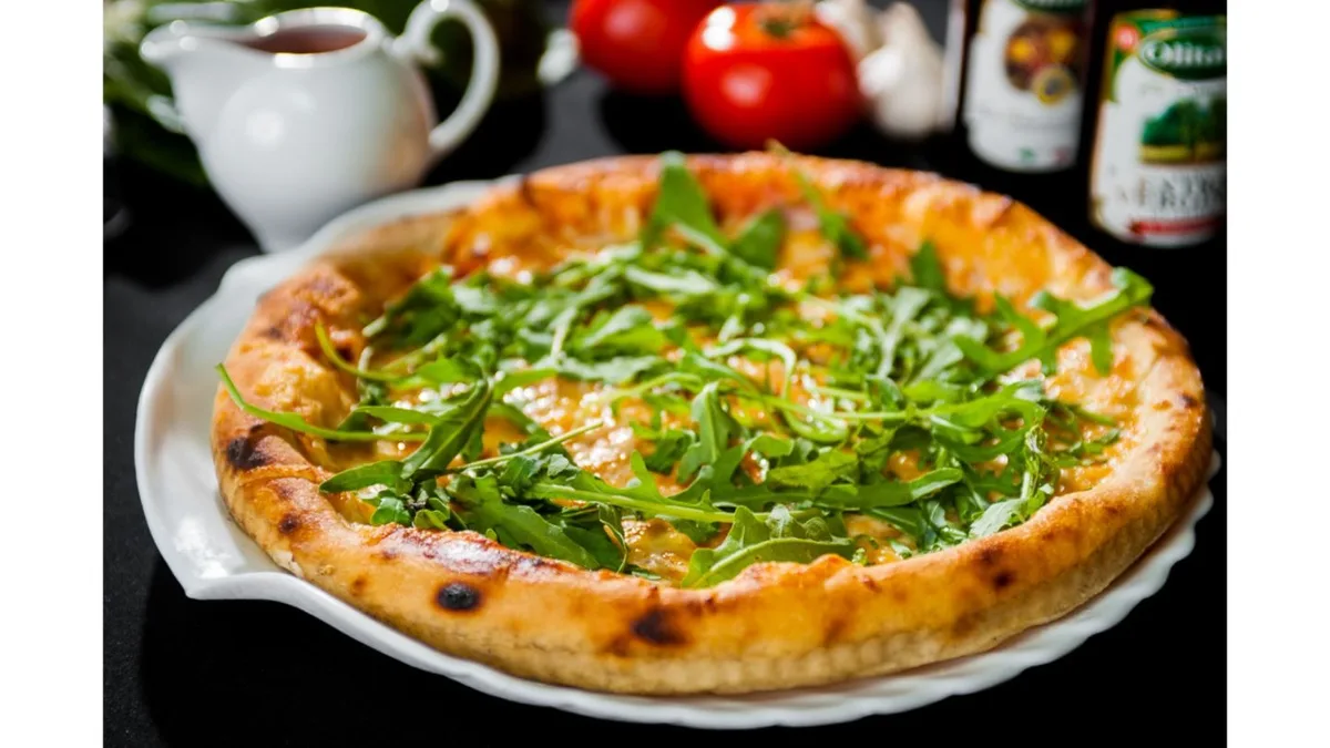 Pizza sa rukolom