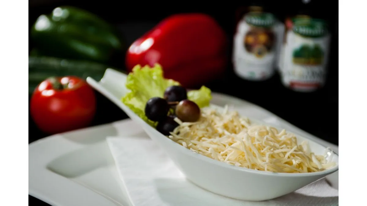 Porcija mozzarella sira