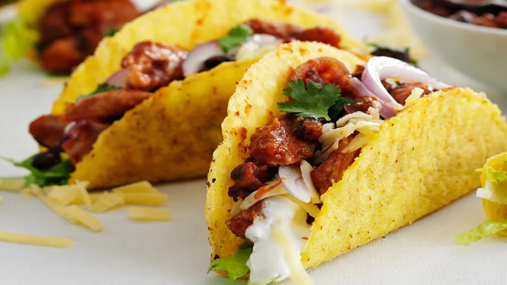 მექსიკური "Tacos" ცხარე ქათმის შიგთავსით (3ცალი)