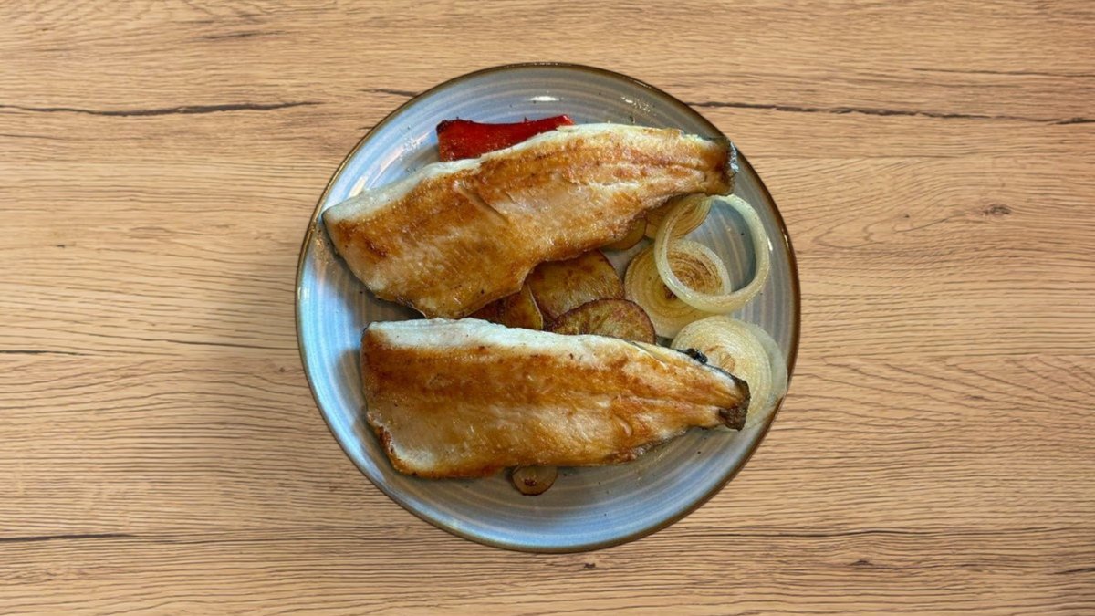 Fileti dimljene pastrmke sa grilovanim povrćem 500g