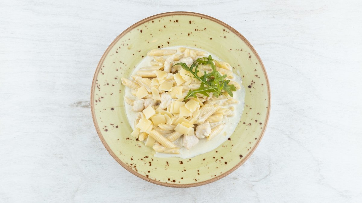 Penne v nivovej omáčke s kuracími kúskami