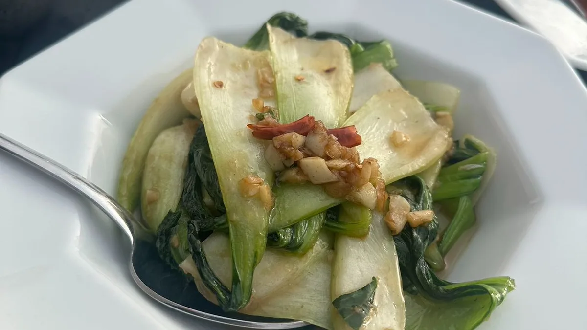 KAPUSTA PAK-CHOI Z GRZYBAMI