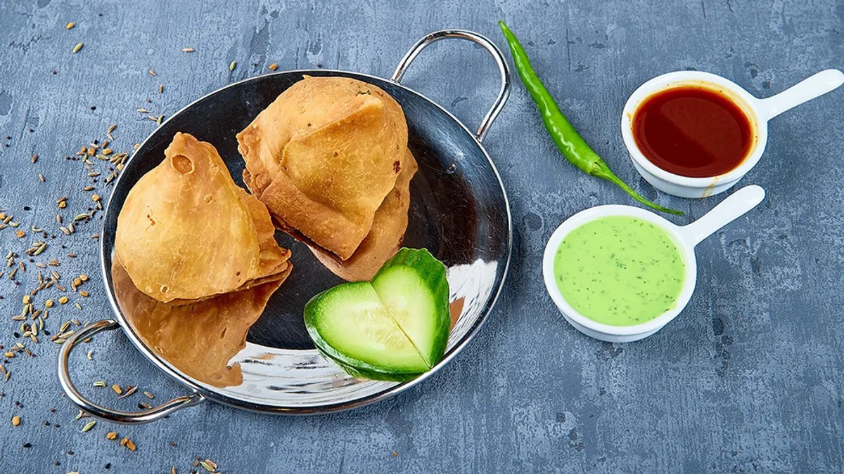 Vegetable samosa 2 szt.