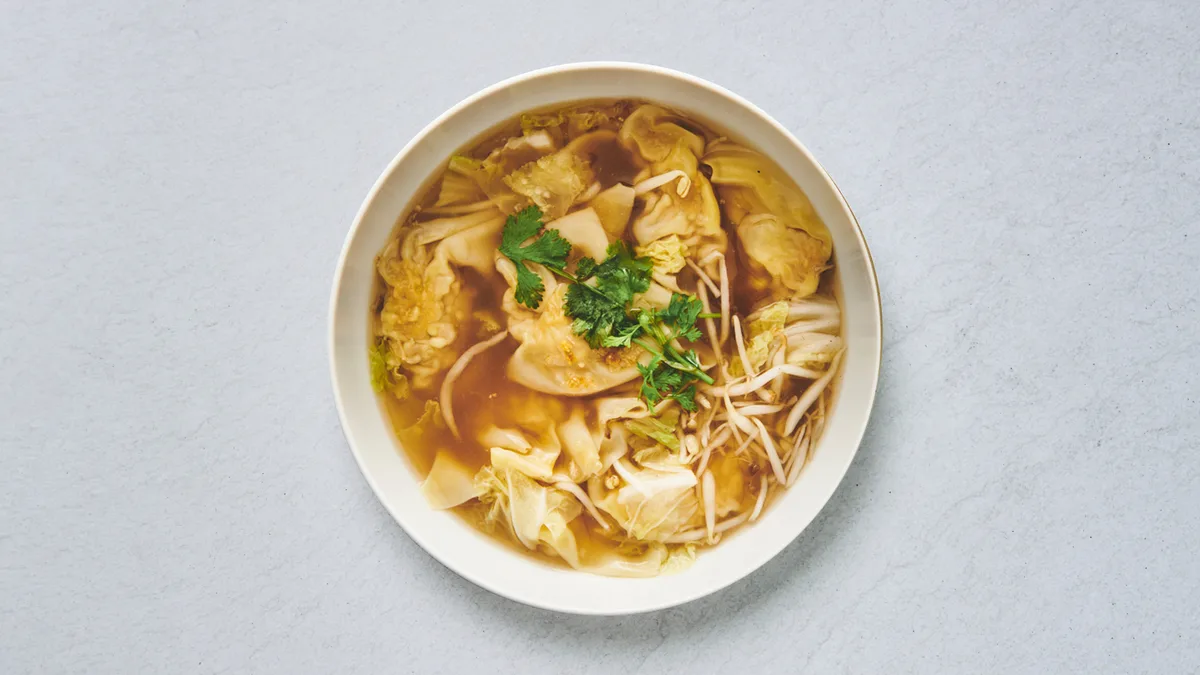 8. Wonton Soppa