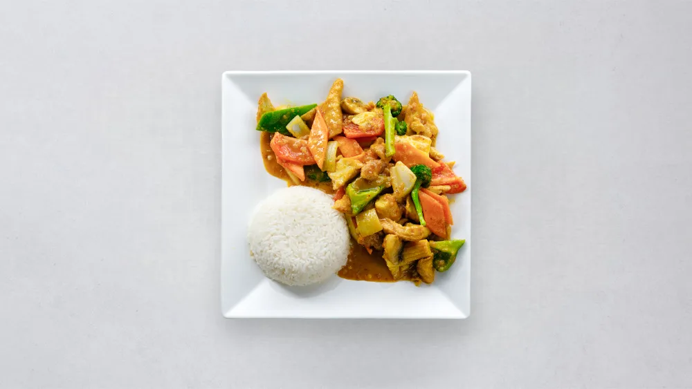 13. Tofu Special med Grönsaker and Chilisås