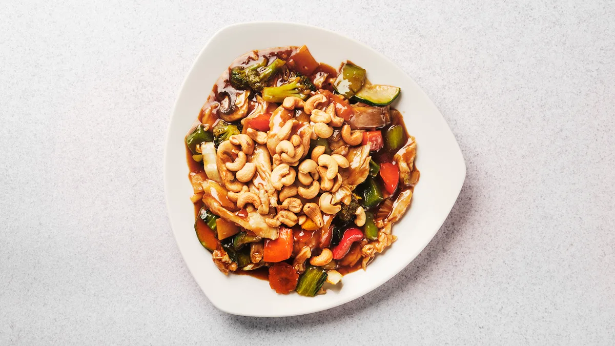 9. Stekt Kyckling med Cashewnötter