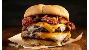 Mega cheesburger