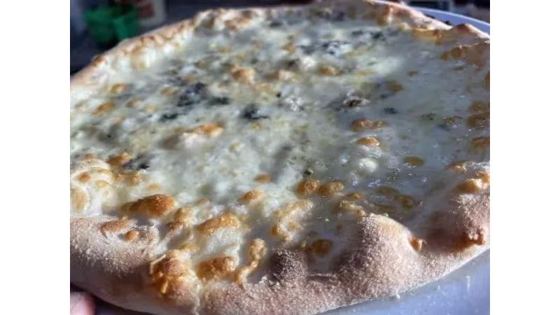 Pizza 4 formaggi ø 30cm