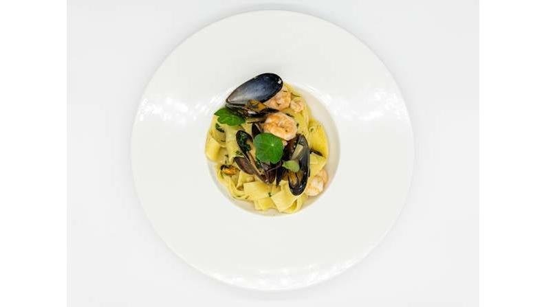 Pappardelle cu fructe de mare