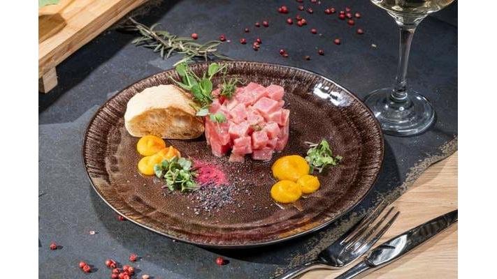 Tartar de ton roșu cu piure de mango