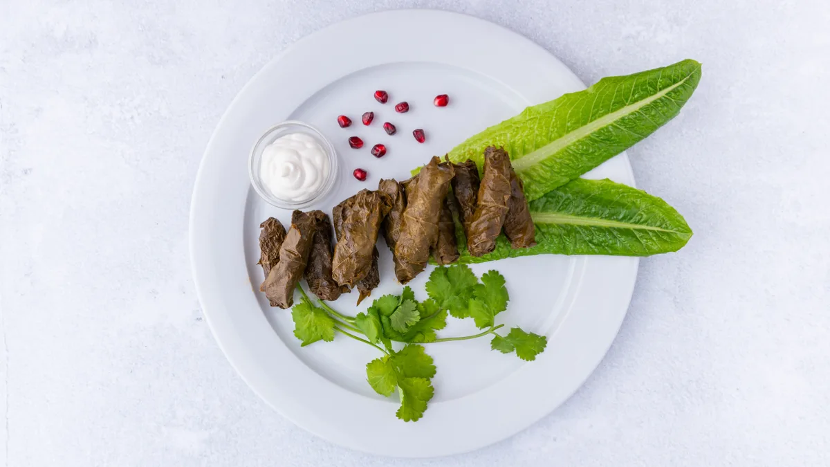Dolma ve vinném listu