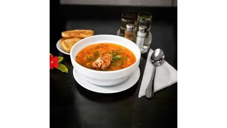 Ciorbă de fasole cu costiță
