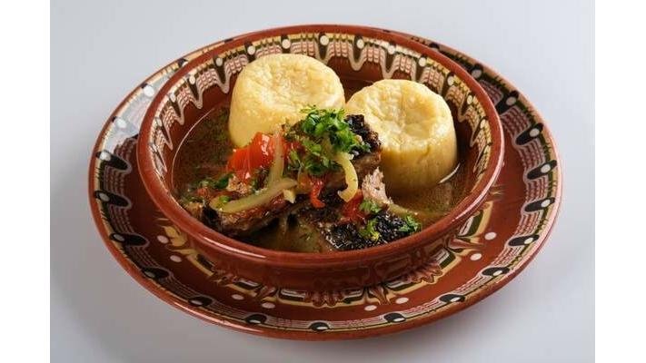 Saramură de crap cu mămăliguță/Carp brine with polenta