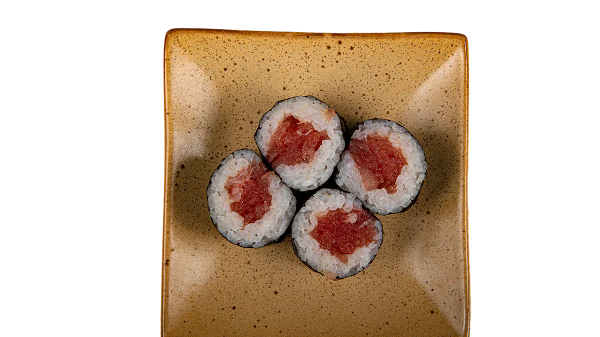 110. Tun Små Maki
