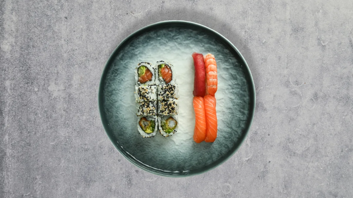 3. Sushi mix A (12 stk)