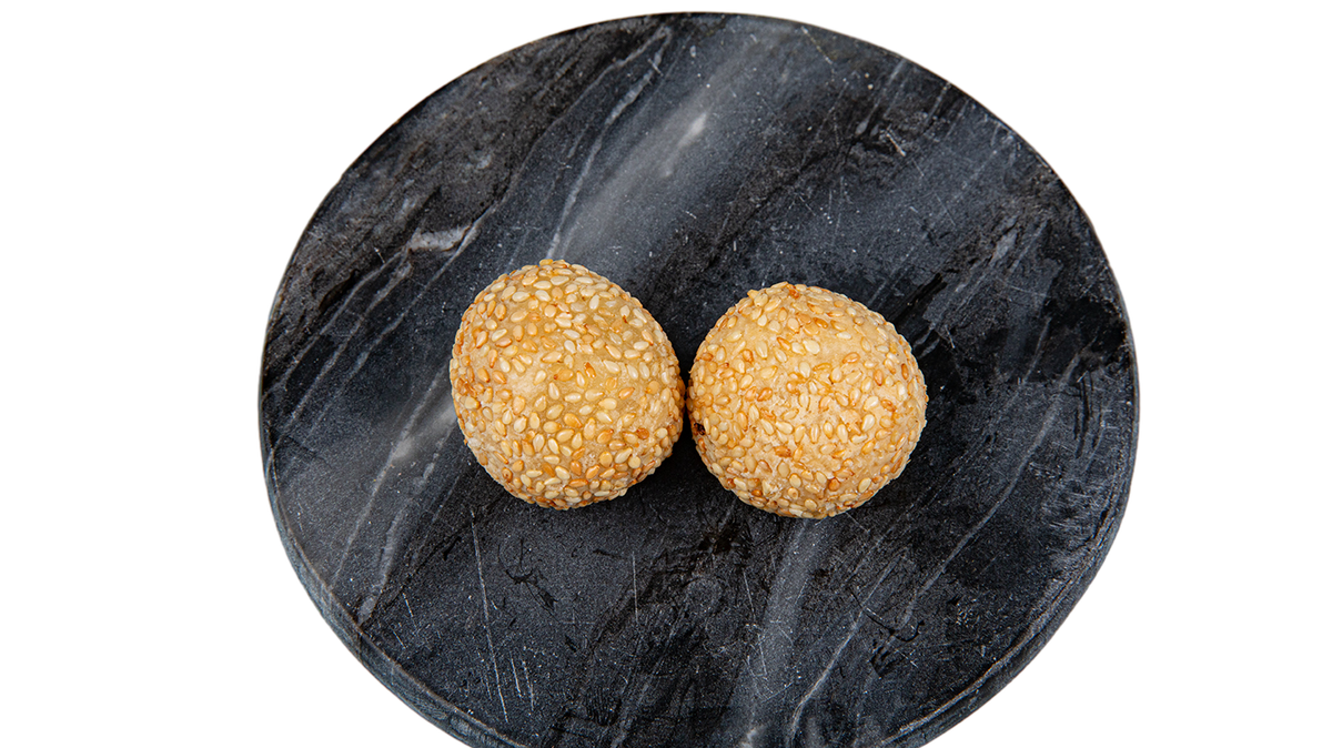 46. Crispy Sesame Balls (6 stk)