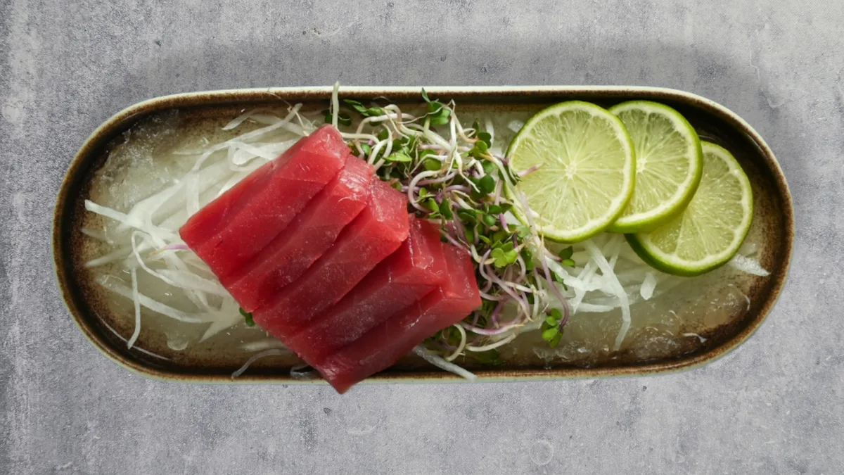 92. Sashimi tun (5 stk)