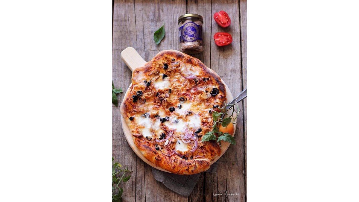 Pizza cu ton