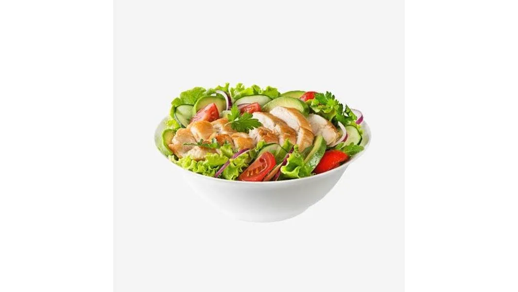 Salată cu piept de pui