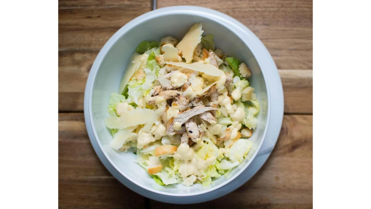 Salata caesar