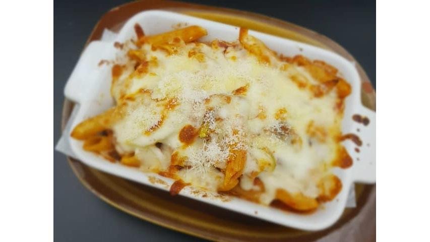 Penne con pollo al forno