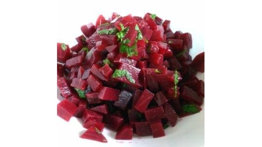 Salată de sfeclă roșie și hrean