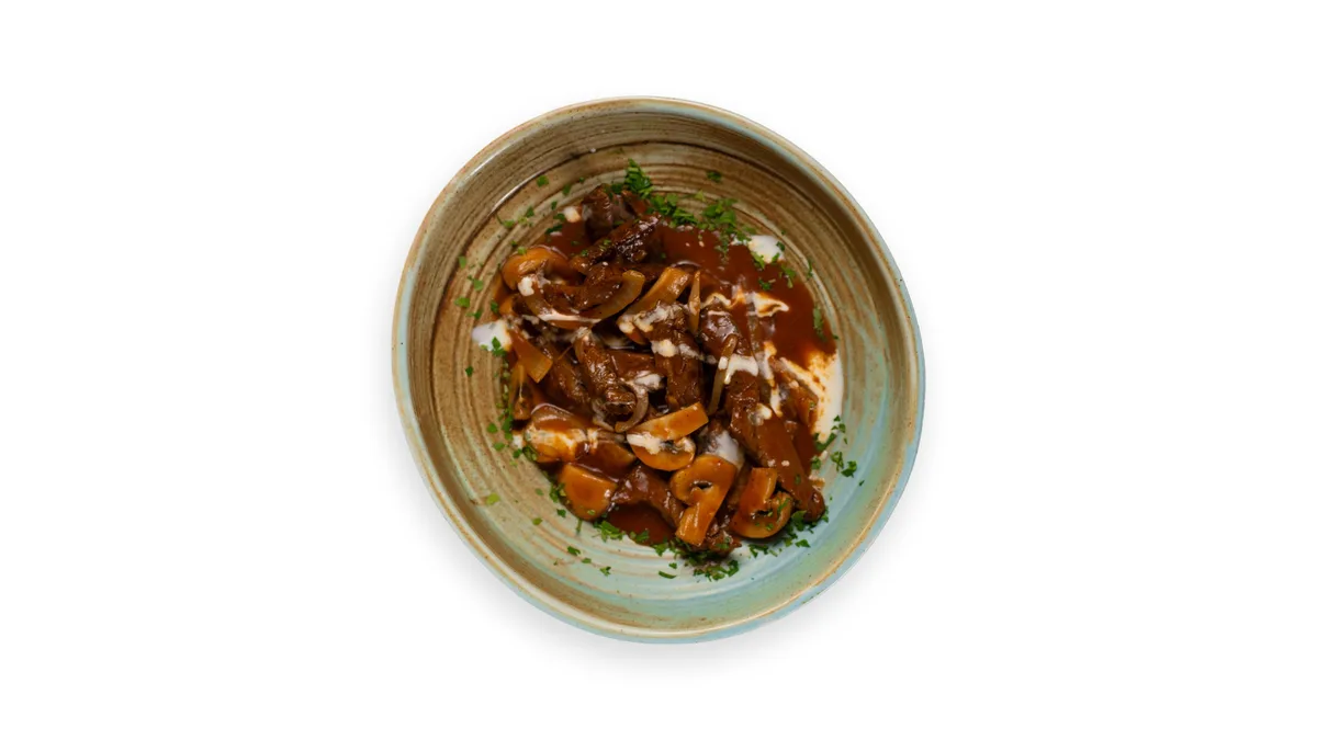 Sote vită stroganoff
