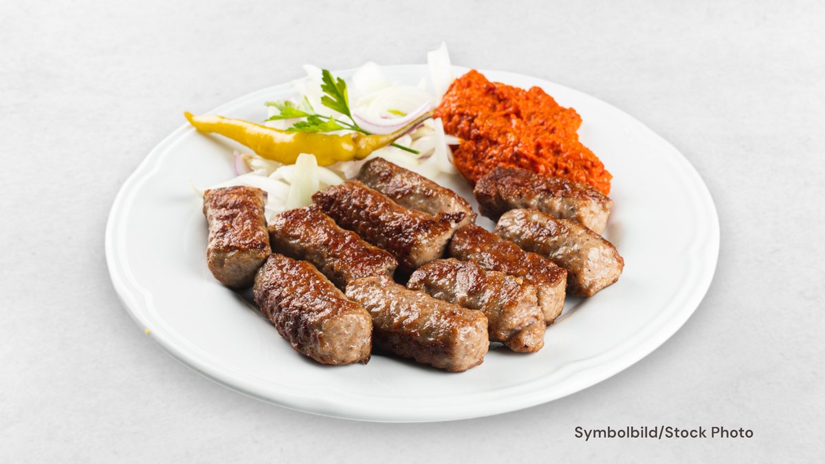 Cevapcici In Kajmak