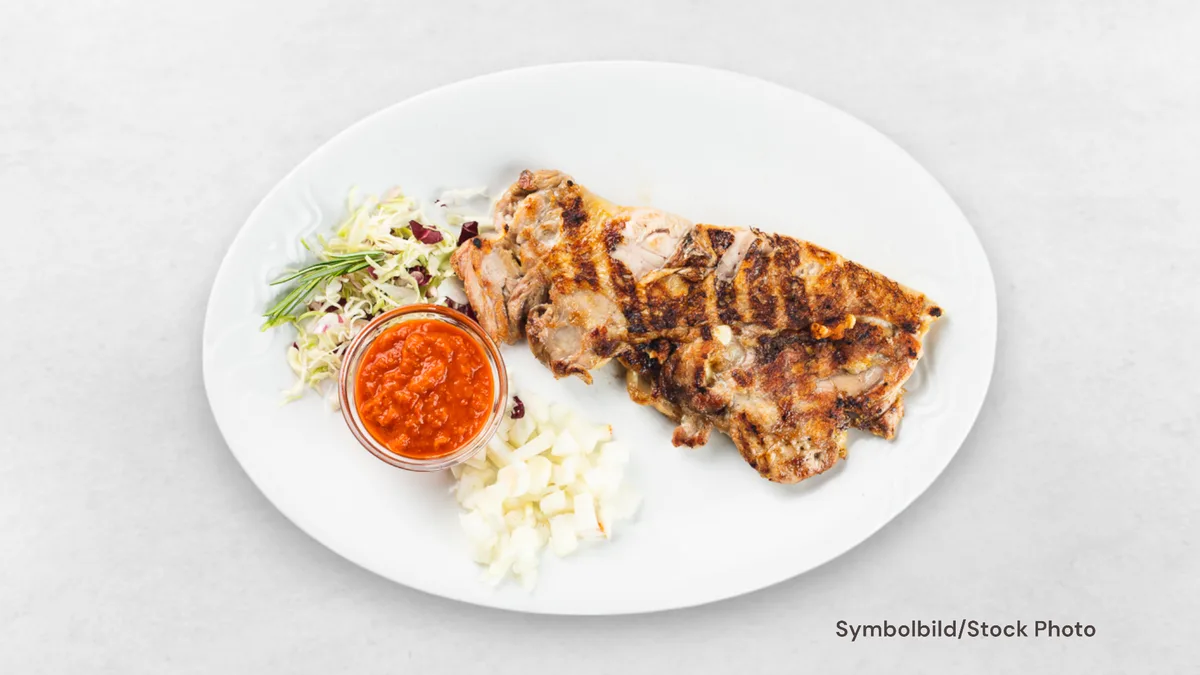 Gegrillte Hühnerkeule